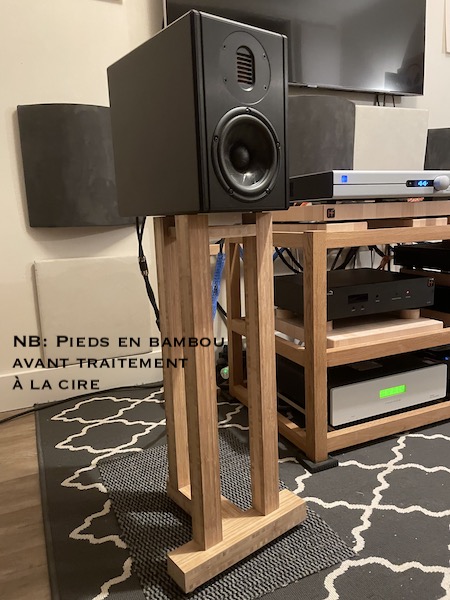 Exemple de pied d'enceinte Hôte Fidélité